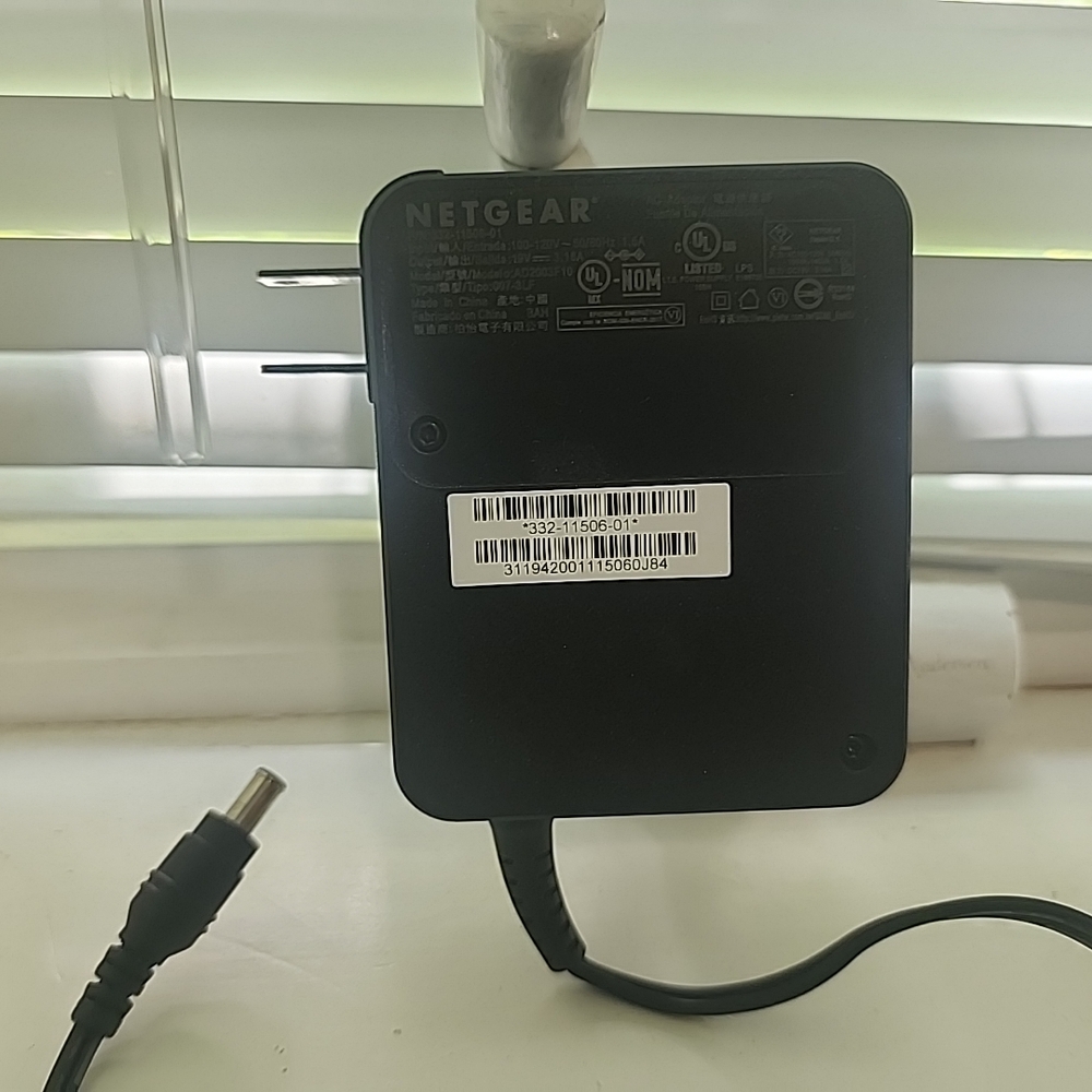 Netgear Nighthawk X6 AC3200 Wireless Router - Picture 3 of 3